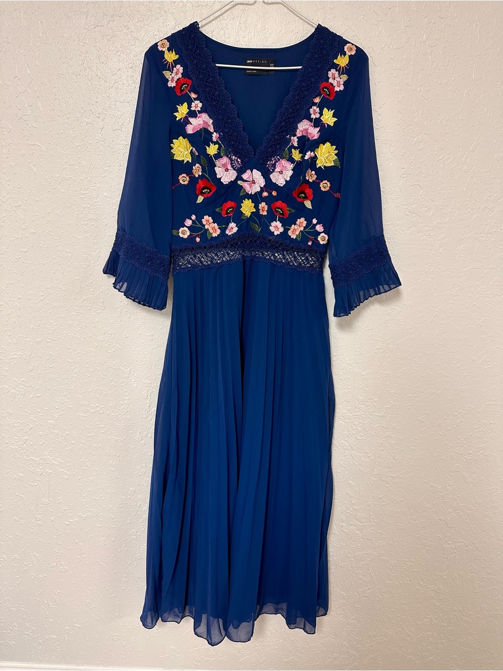 ASOS DESIGN Floral Embroidered Pleated Midi Dress Navy - US Size 6